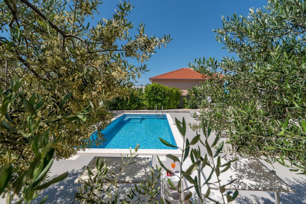 Apartmani Ville Vengo Trogir Eksteriør bilde