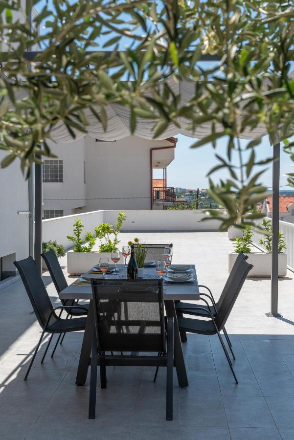 Apartmani Ville Vengo Trogir Eksteriør bilde