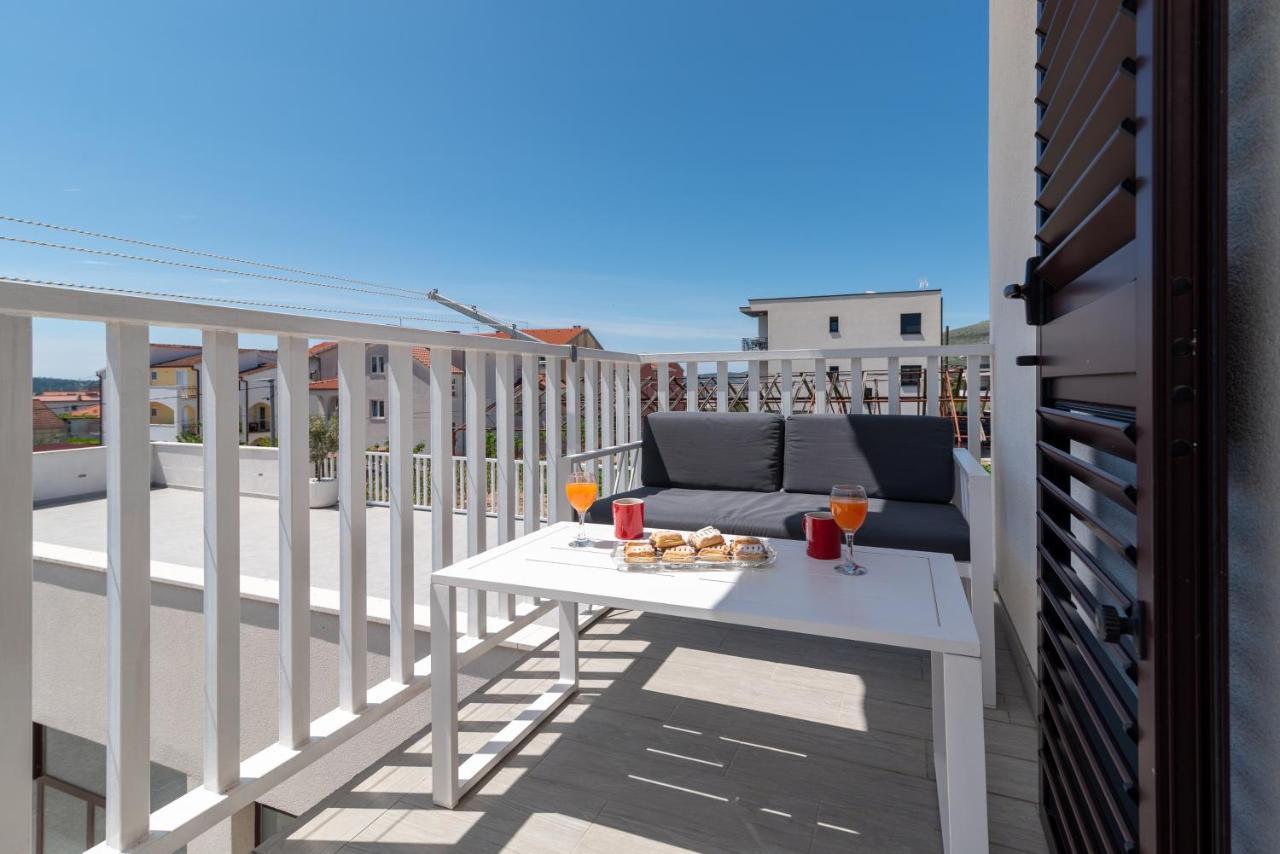 Apartmani Ville Vengo Trogir Eksteriør bilde