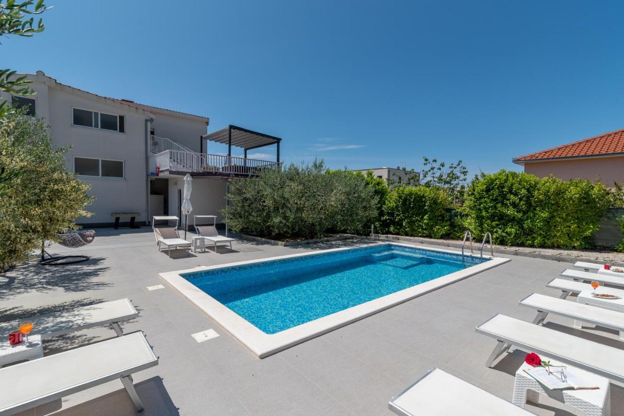 Apartmani Ville Vengo Trogir Eksteriør bilde