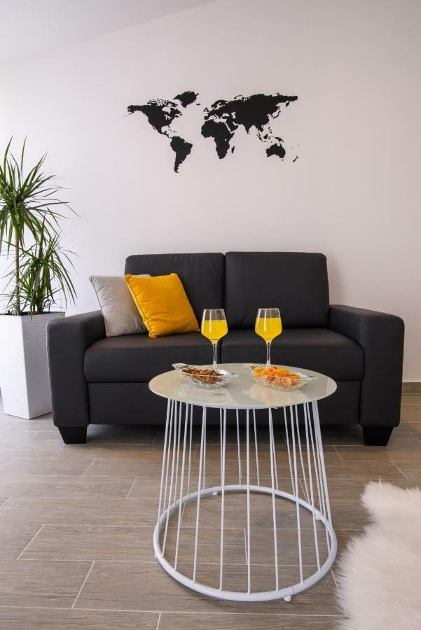 Apartmani Ville Vengo Trogir Eksteriør bilde