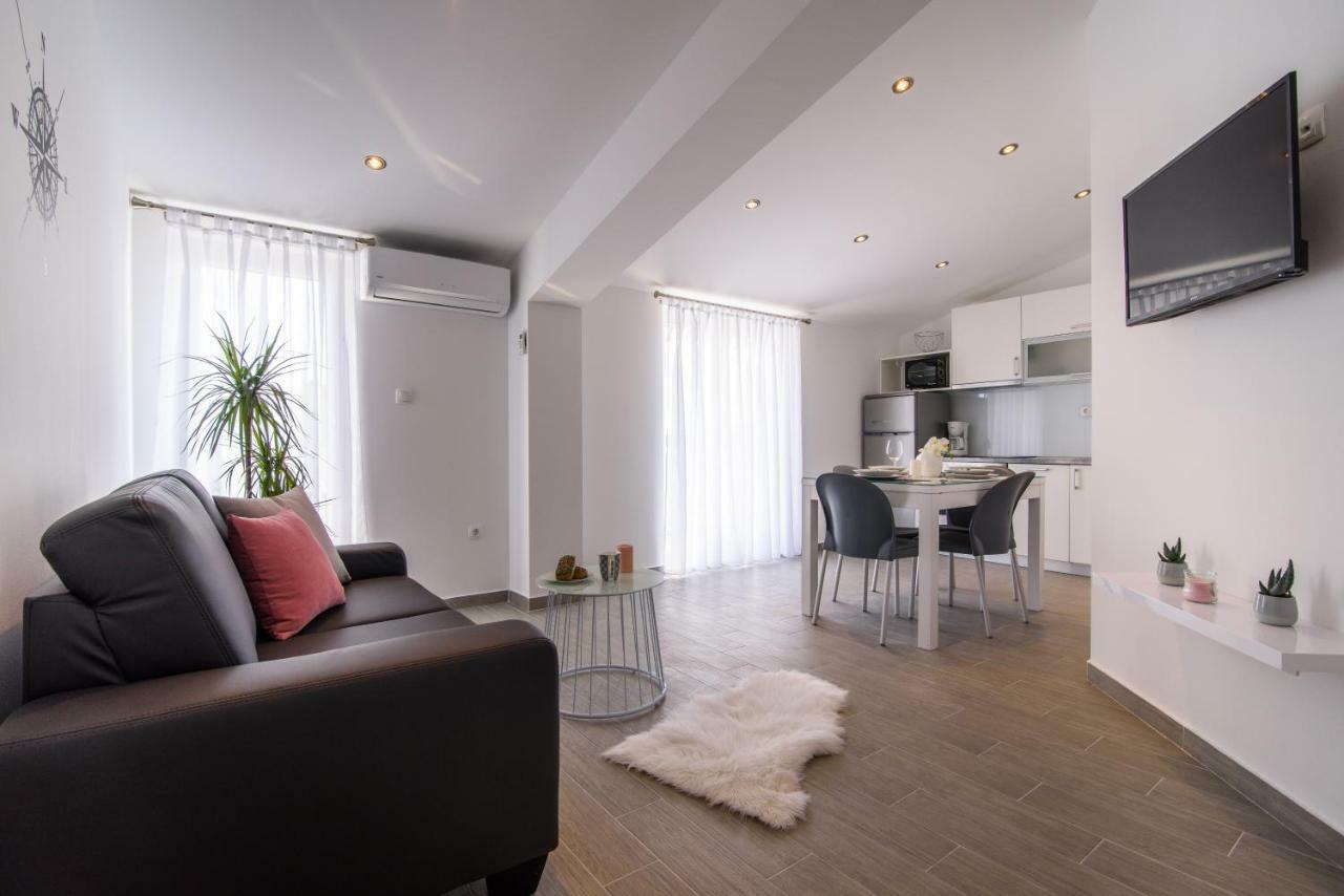 Apartmani Ville Vengo Trogir Eksteriør bilde